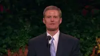 David A. Bednar při proslovu na generální konferenci